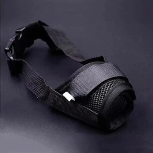 Black Breathable Anti Barking Adjustable Dog Muzzle Nylon Straps Anti Biting Dog Muzzles Cool Pets Accessories