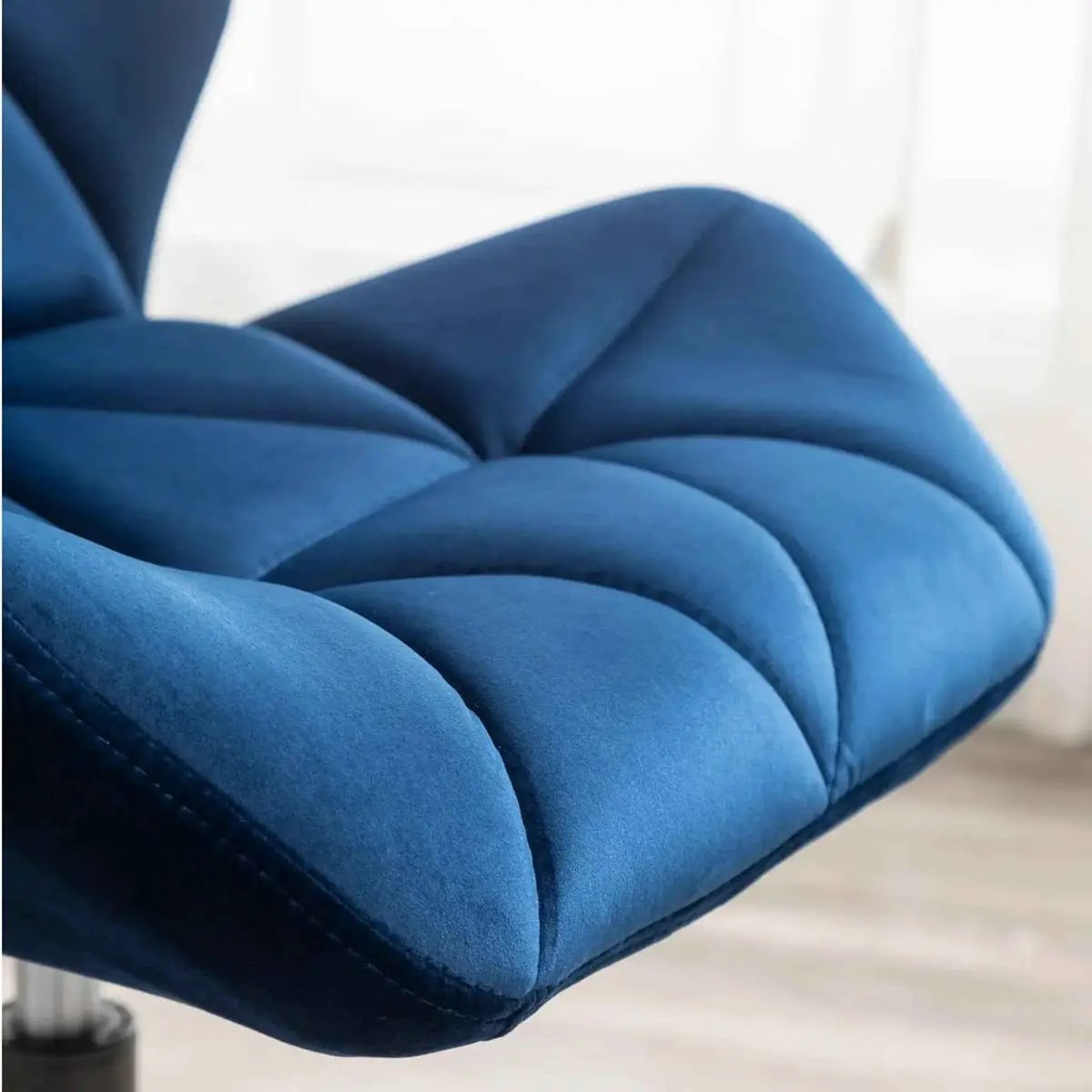 Diamond Tufted Adjustable Swivel Office Chair Blue for Home